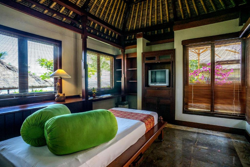 Grand Balisani Suites Hotel