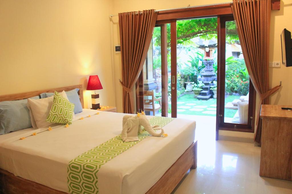 CR Tris Rooms Seminyak