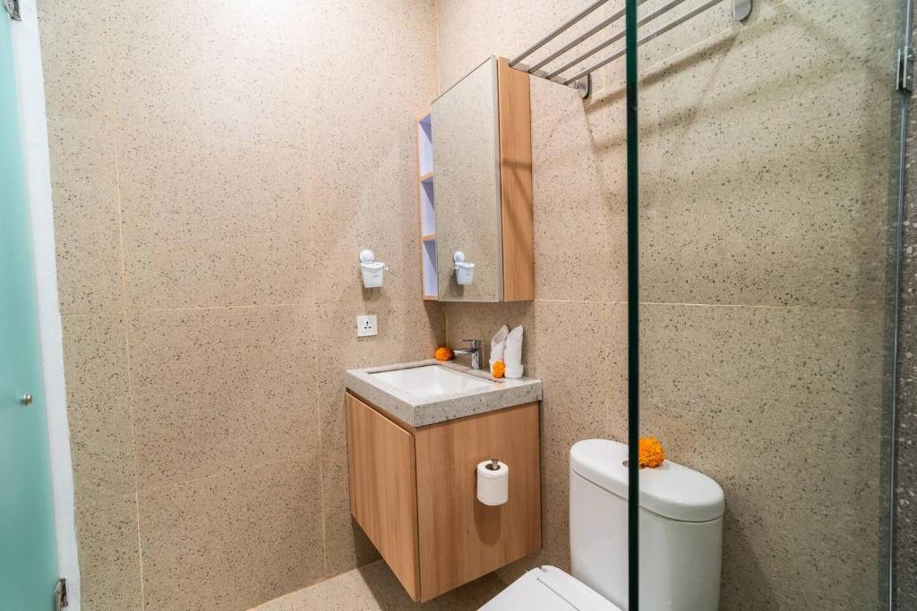 Alyxia 1 Bedroom Apartment in Central Seminyak