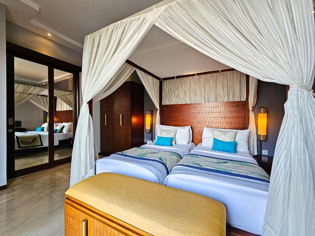 Seminyak Icon - by Karaniya Experience - CHSE certified Seminyak Icon - by Karaniya Experience - CHSE certified