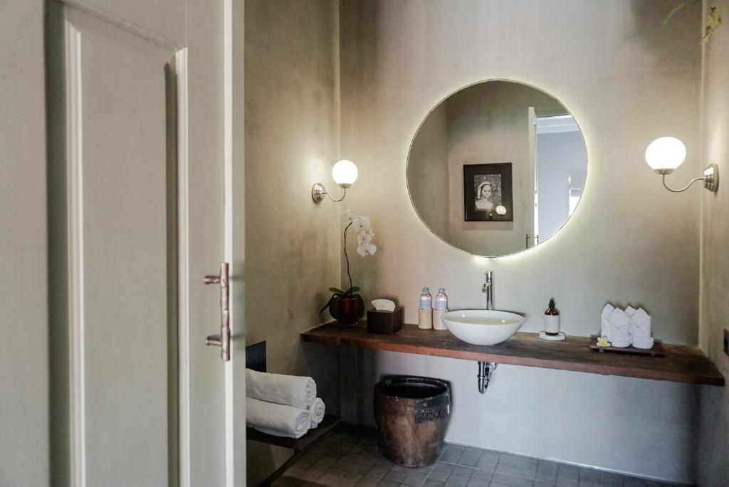 Studio O - Two-Floor Studio, Walk to the Beach Studio O - Two-Floor Studio, Walk to the Beach