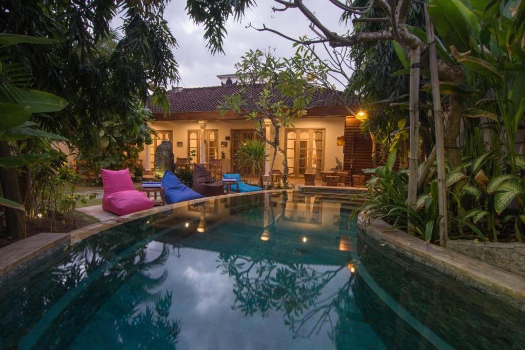 Bale Seminyak Bale Seminyak