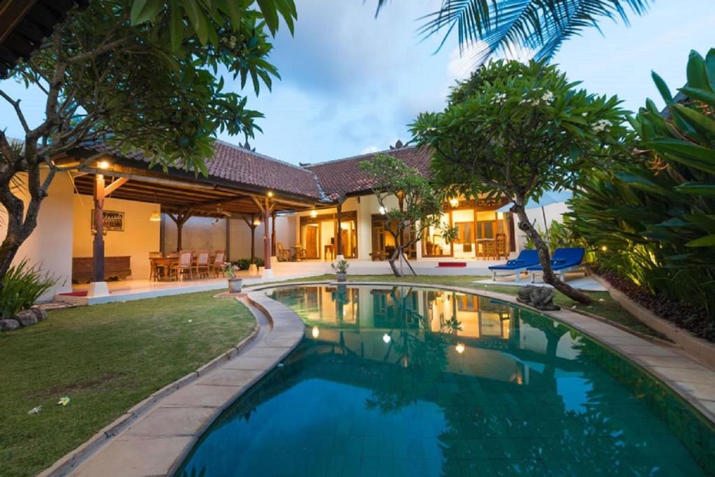 Bali Royal Heritage Villas Bali Royal Heritage Villas