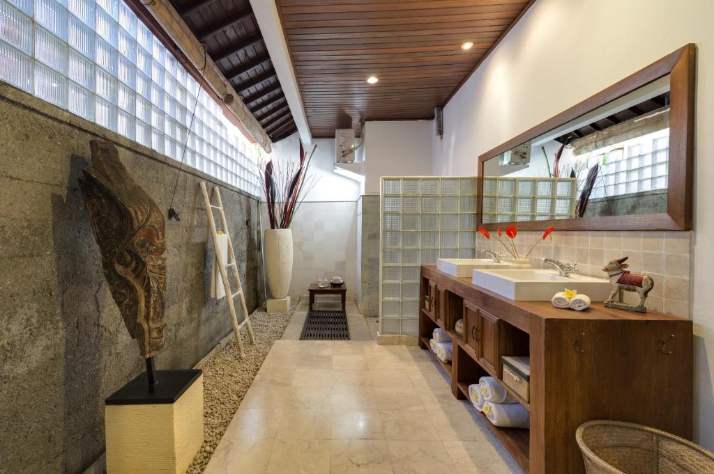 Villa Eight Villa Eight