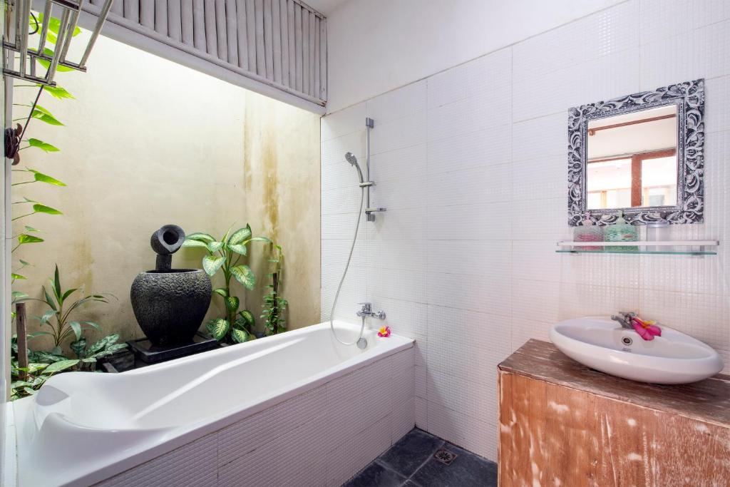 VILLA SCARLET VILLA SCARLET