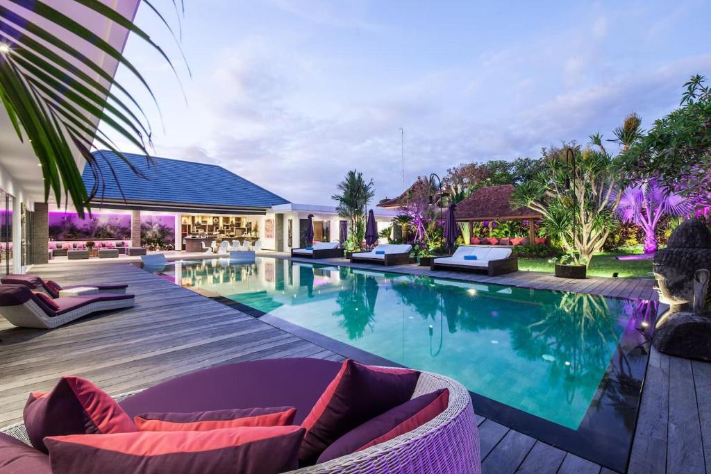 Seminyak Luxueuse villa 61 BR 18 personnes Seminyak Luxueuse villa 61 BR 18 personnes