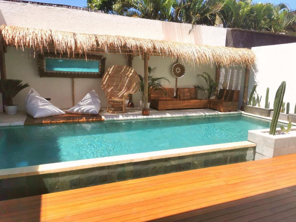 Villa Anoli - 3 chambres - Centre de Seminyak Villa Anoli - 3 chambres - Centre de Seminyak