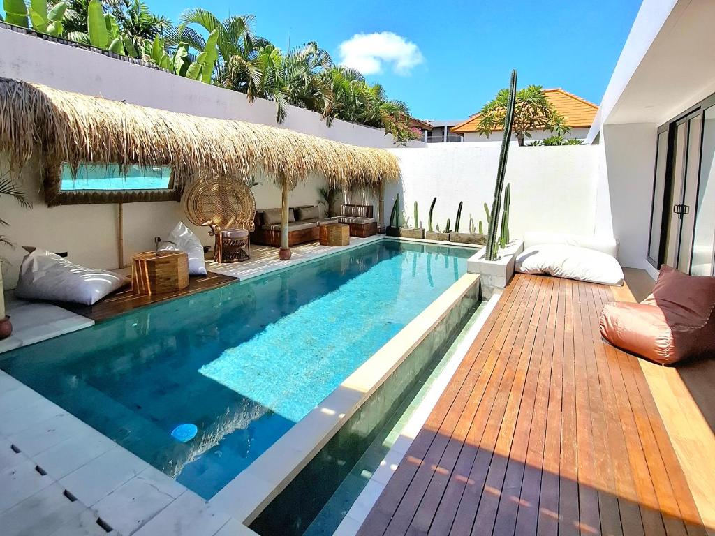 Villa Anoli - 3 chambres - Centre de Seminyak Villa Anoli - 3 chambres - Centre de Seminyak