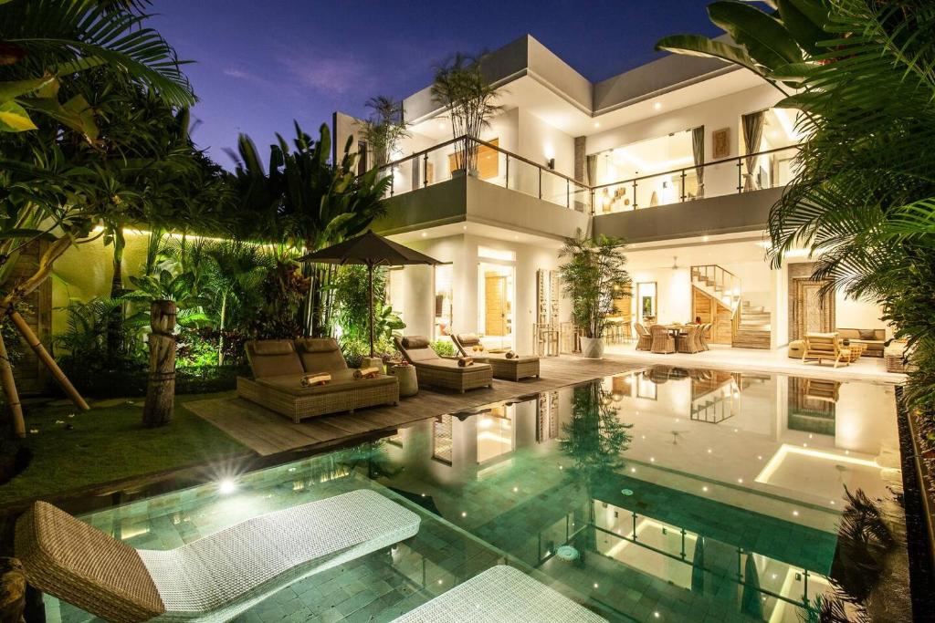 Modern 4bd villa, amazing location in Seminyak Modern 4bd villa, amazing location in Seminyak