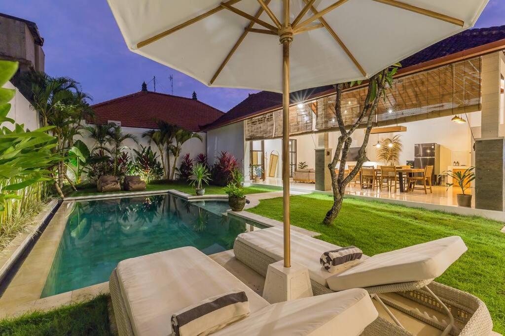 Charming 3 Bedrooms Villa Beach Walking Distance Charming 3 Bedrooms Villa Beach Walking Distance