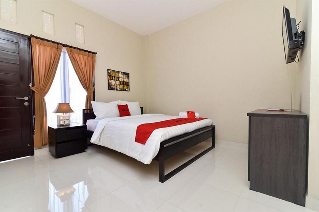 RedDoorz Plus near Jalan Imam Bonjol Denpasar RedDoorz Plus near Jalan Imam Bonjol Denpasar