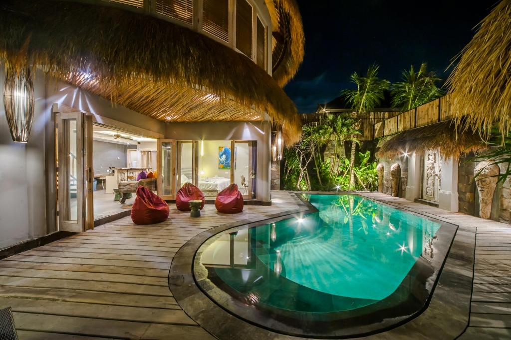 Luxury Villas Merci Resort 3BR Seminyak #1 Luxury Villas Merci Resort 3BR Seminyak #1