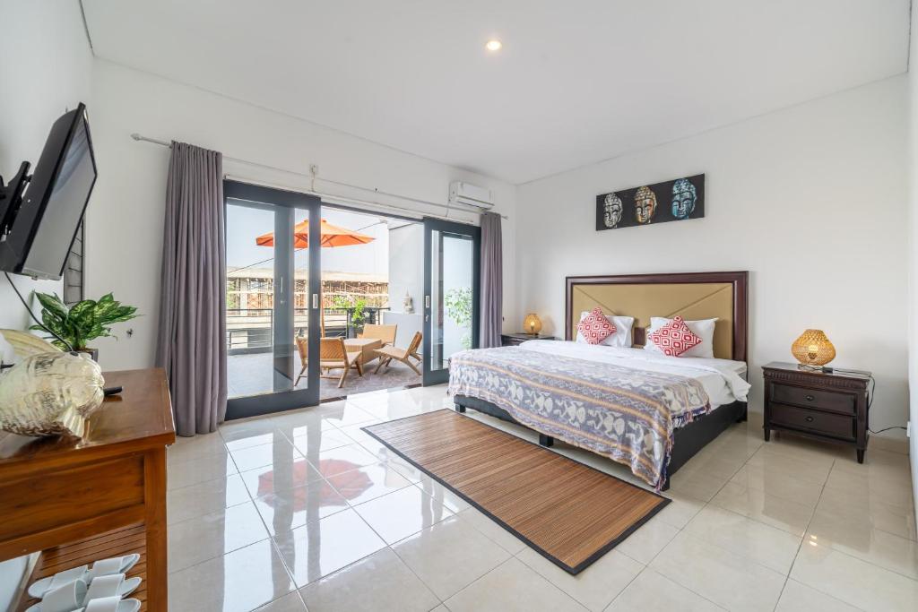 Sunbeji - 3BR Villa in Seminyak with Private Pool Sunbeji - 3BR Villa in Seminyak with Private Pool