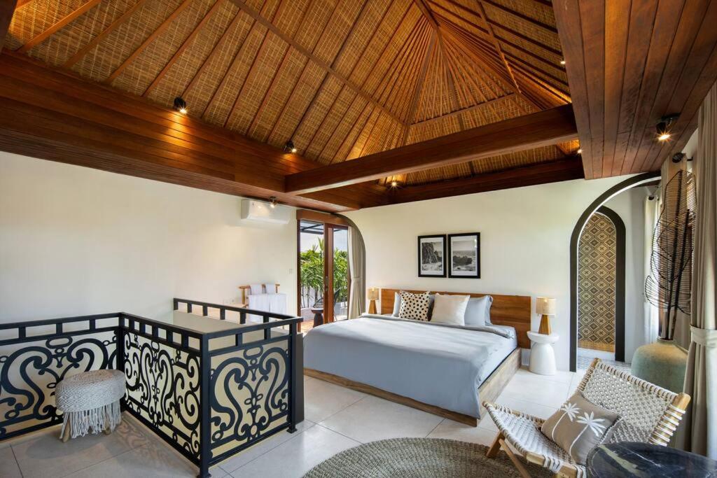 Villa Pawikan Gorgeous 4 beds villa in the heart of Seminyak Villa Pawikan Gorgeous 4 beds villa in the heart of Seminyak