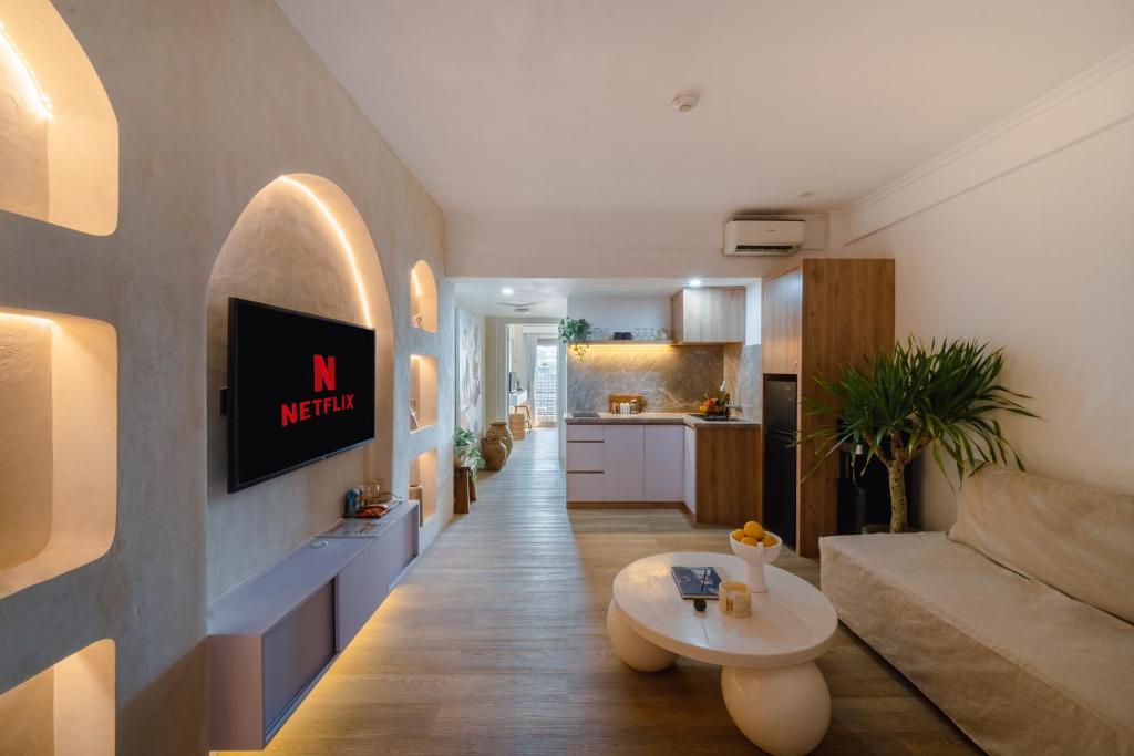 Sunset Suites, 1 bed apartment, Jayakarta hotel Sunset Suites, 1 bed apartment, Jayakarta hotel