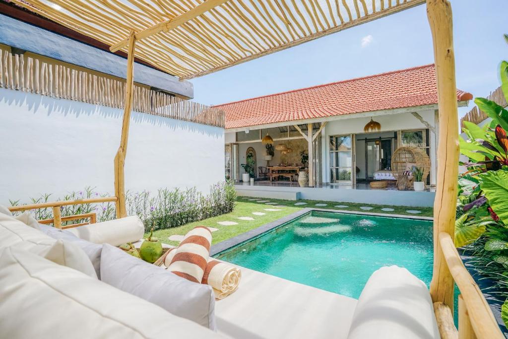 Villa Aarka - Chic Balinese Bohemian Retreat in Seminyak Villa Aarka - Chic Balinese Bohemian Retreat in Seminyak