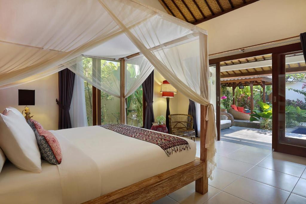 Villa Agni - BEST location! 3BR villa at the heart of Seminyak Villa Agni - BEST location! 3BR villa at the heart of Seminyak