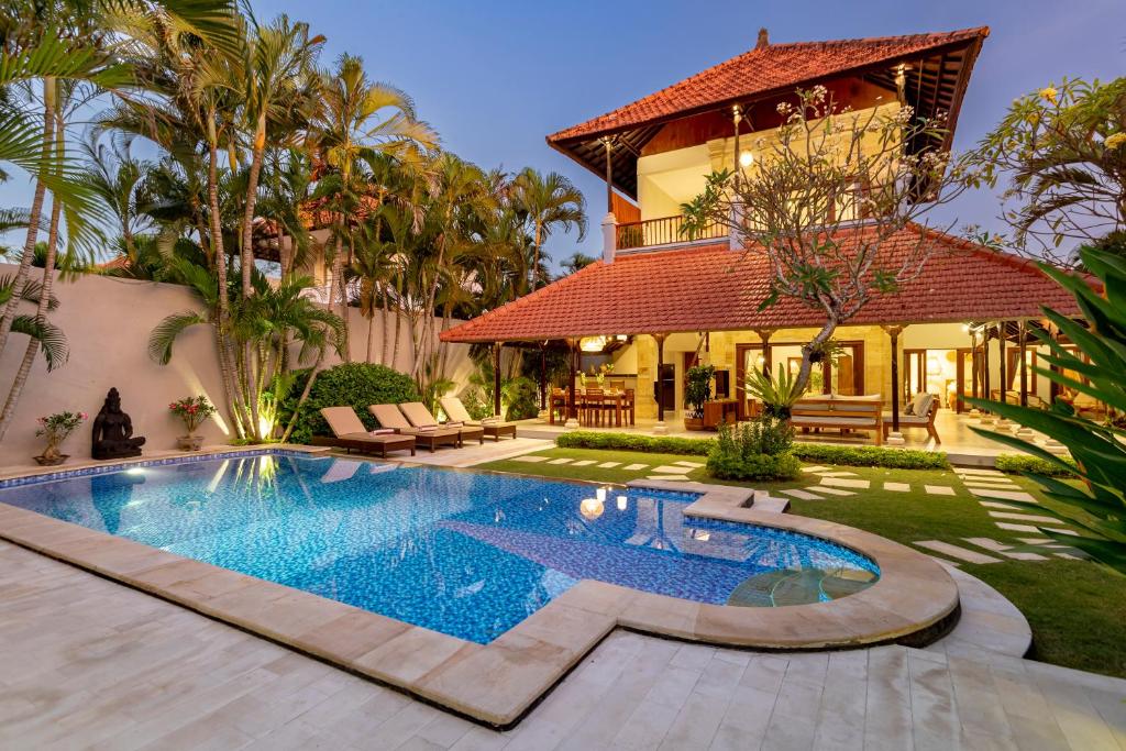 Viona 3 Villa - 3 BDR villa, walk to the beach