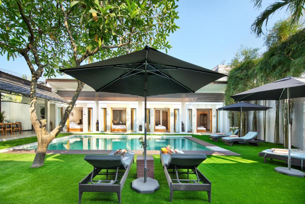 BIG & PRIVATE 9 BED, 9 BATH, Viola Villa, POOL, Best Location BIG & PRIVATE 9 BED, 9 BATH, Viola Villa, POOL, Best Location