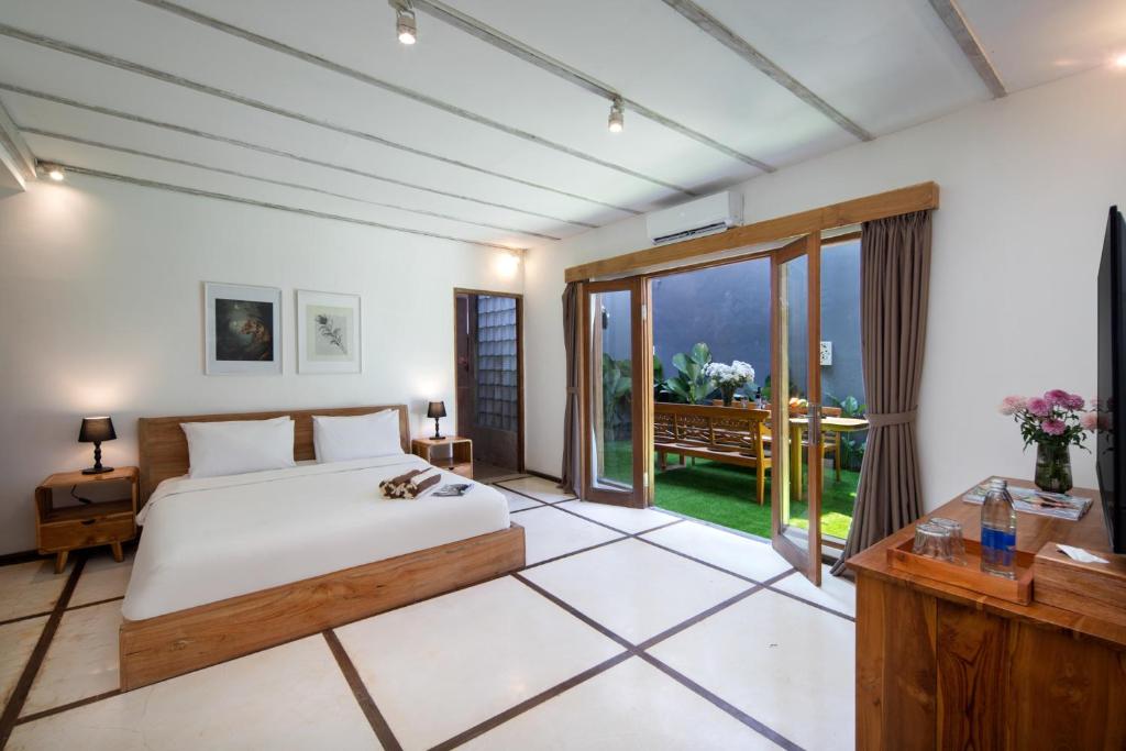 BIG & PRIVATE 9 BED, 9 BATH, Viola Villa, POOL, Best Location BIG & PRIVATE 9 BED, 9 BATH, Viola Villa, POOL, Best Location