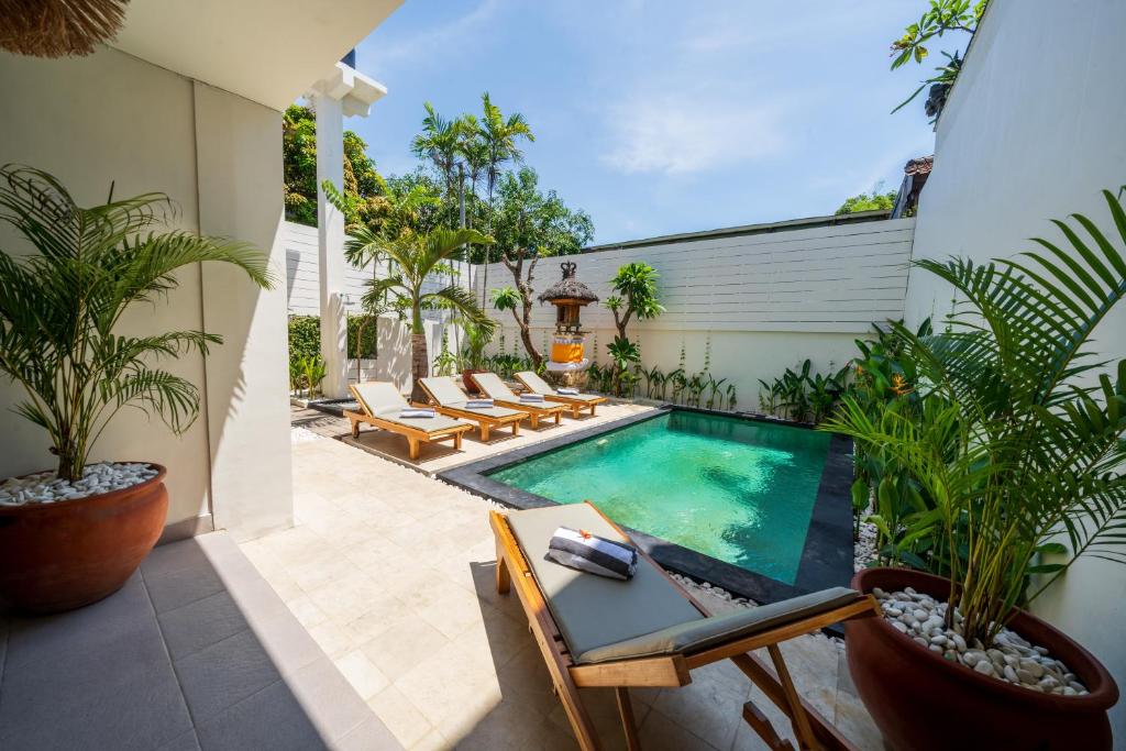 Villa WES - Legian - 5 Bedroom - 4 Bath - Location Villa WES - Legian - 5 Bedroom - 4 Bath - Location