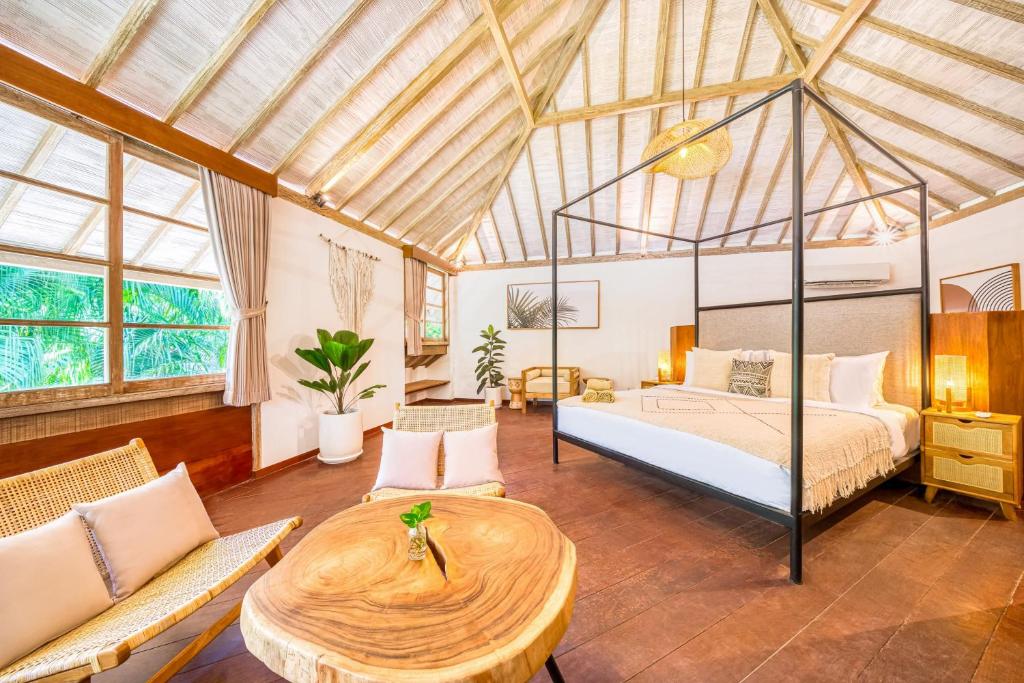 Spacious 2 Villas combined 9 bedrooms 2 pools Spacious 2 Villas combined 9 bedrooms 2 pools