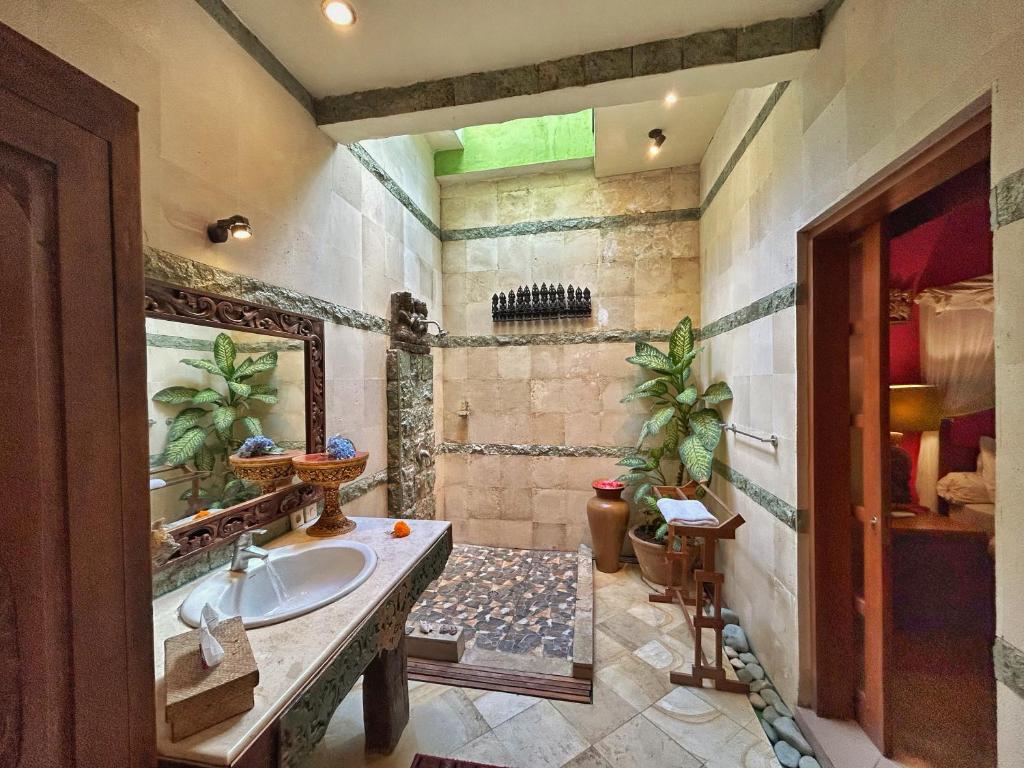 The Chand Villa - A Hidden Gem in Petitenget The Chand Villa - A Hidden Gem in Petitenget