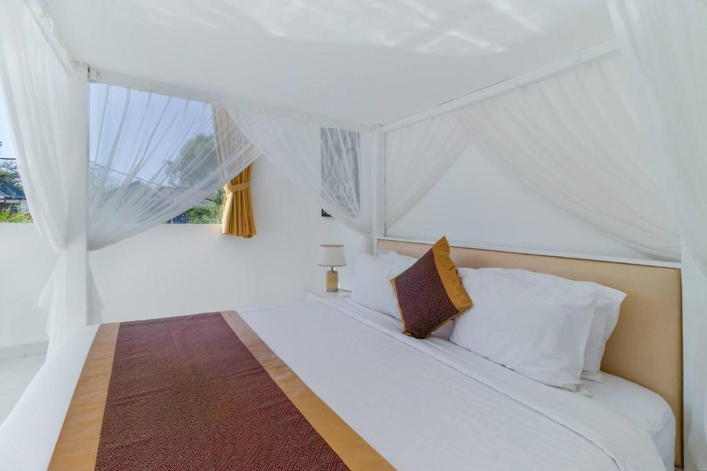 Superb 3 Bed Villa, Walk To Beach, Fast Wi-fi,