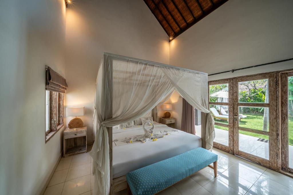 Villa Kangaroo Seminyak next to double six beach Villa Kangaroo Seminyak next to double six beach