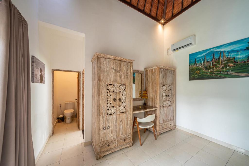 Villa Kangaroo Seminyak next to double six beach Villa Kangaroo Seminyak next to double six beach