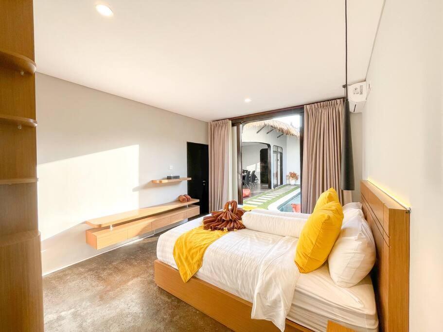 Villa Raaadha 3BR modern design villa center of seminyak