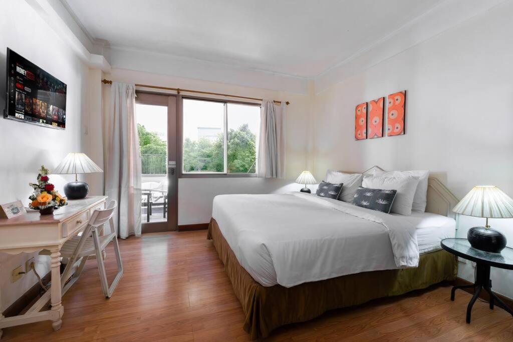 Private Apartment 6244 at Jayakarta Residence Private Apartment 6244 at Jayakarta Residence