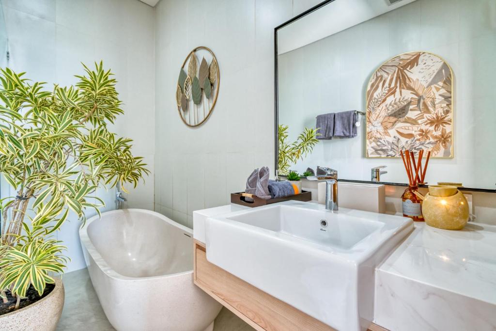 Villa Kangla - 3BR Luxurious Villa Seminyak Villa Kangla - 3BR Luxurious Villa Seminyak