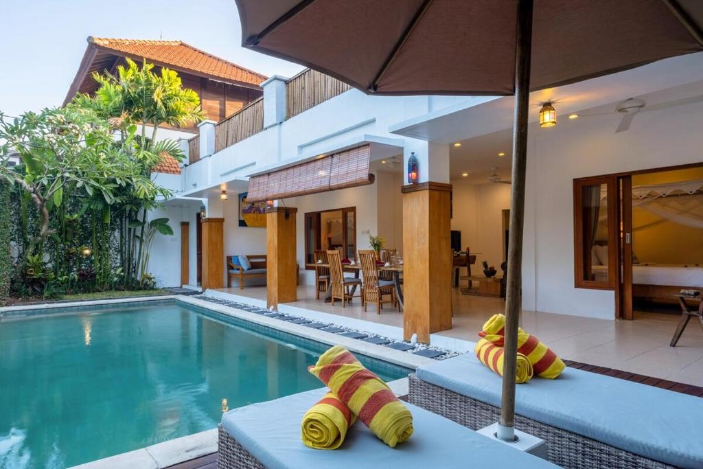 Genta- Petitenget 2BR villa, walk to beach! Genta- Petitenget 2BR villa, walk to beach!