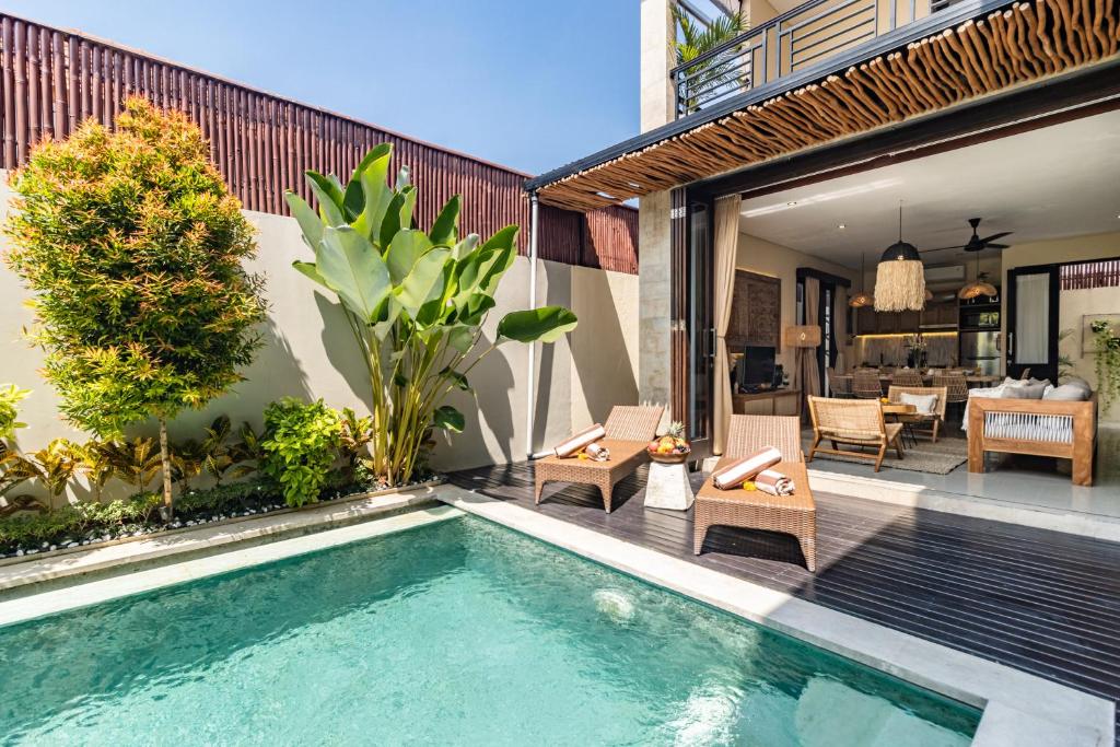 NEWLY RENOVATED trendy 4bd Pvt villa in Seminyak NEWLY RENOVATED trendy 4bd Pvt villa in Seminyak