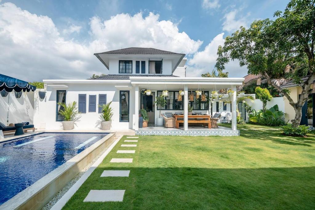 Luxe 5 Bed, Sleeps 10, Butler, Walk To Shopscafe Luxe 5 Bed, Sleeps 10, Butler, Walk To Shopscafe