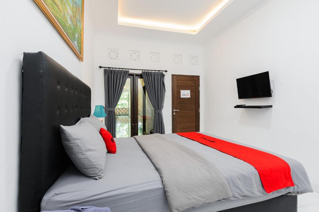 RedDoorz at Lotus House Seminyak