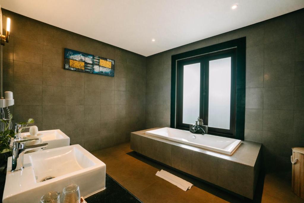 The Golden Serendipity Villa Seminyak The Golden Serendipity Villa Seminyak
