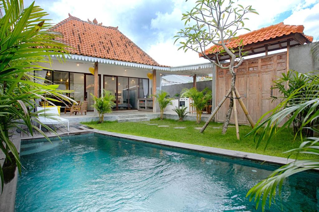 Villa Mertanadi - Cosy 2bdrs in center Kerobokan - popular district Villa Mertanadi - Cosy 2bdrs in center Kerobokan - popular district