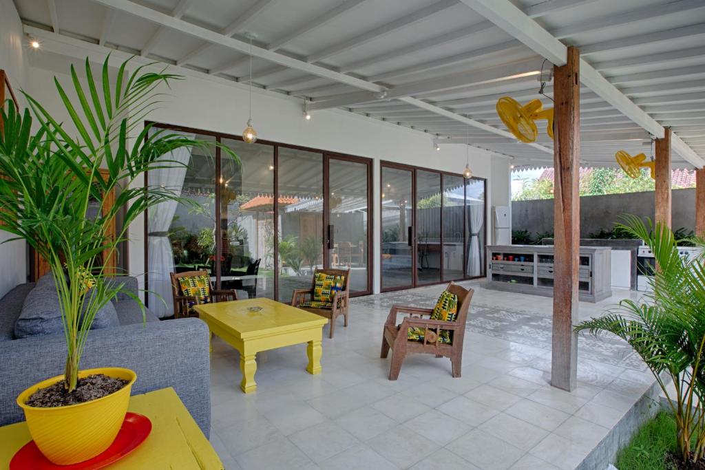 Villa Mertanadi - Cosy 2bdrs in center Kerobokan - popular district Villa Mertanadi - Cosy 2bdrs in center Kerobokan - popular district