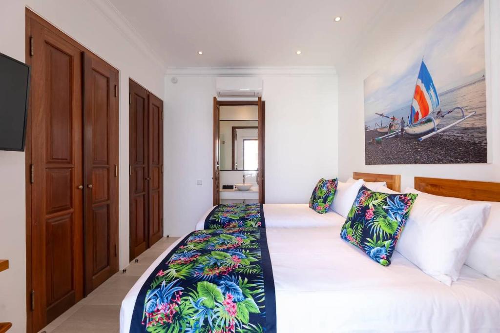 Gorgeous 2 Bed Pool Villa, Walk To Seminyak Beach