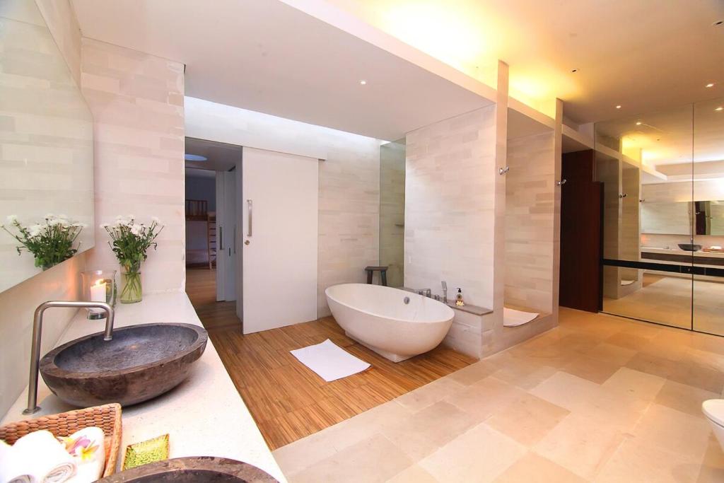 Large Private Villa, central Seminyak, Bali Large Private Villa, central Seminyak, Bali