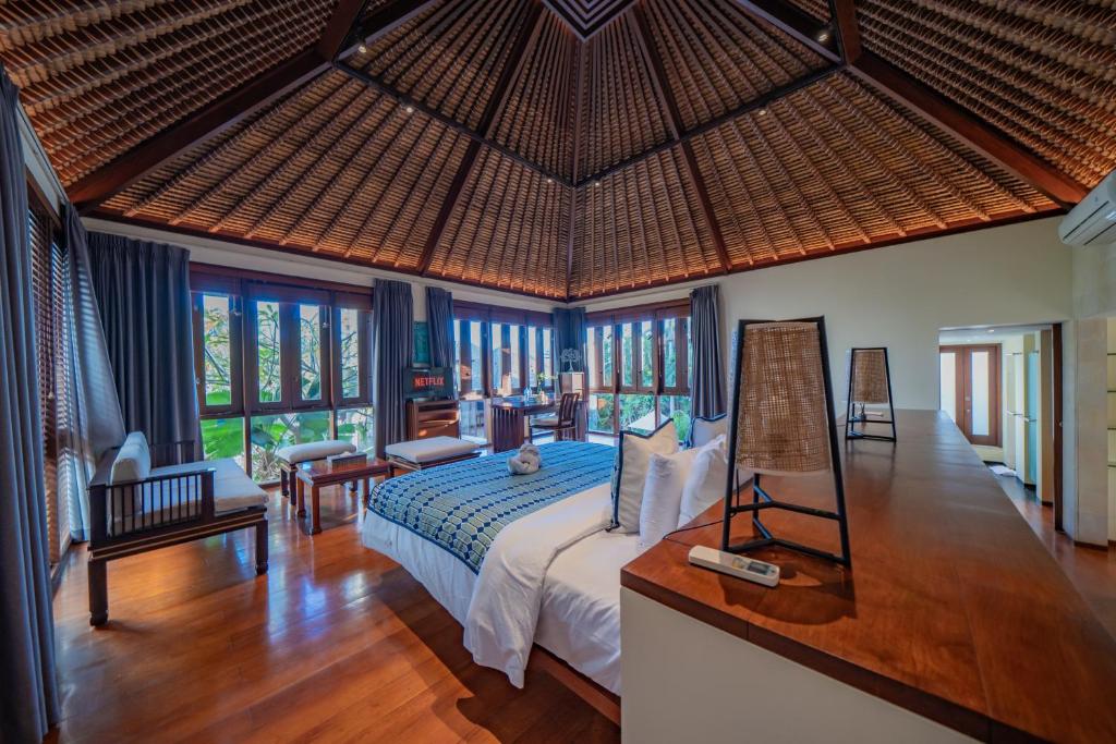 Villa Wibisana Beachside Luxury in Seminyak