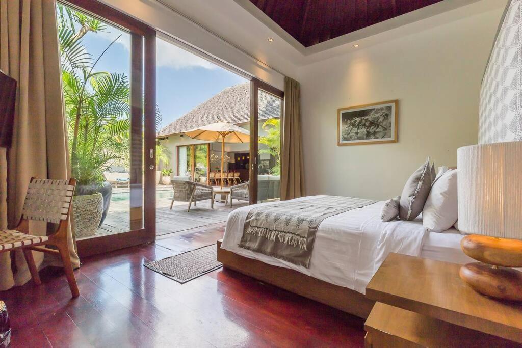 Eshara 1 our Tropical & luxury 3BR Villa 450m from beach Eshara 1 our Tropical & luxury 3BR Villa 450m from beach