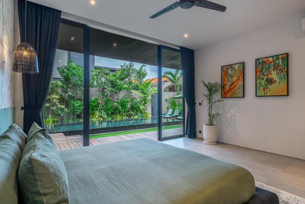 The Continental Modern Luxury 4 BR Villa in Seminyak Central