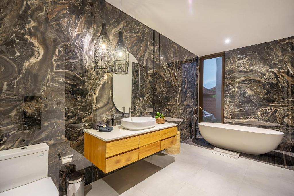 The Continental Modern Luxury 4 BR Villa in Seminyak Central