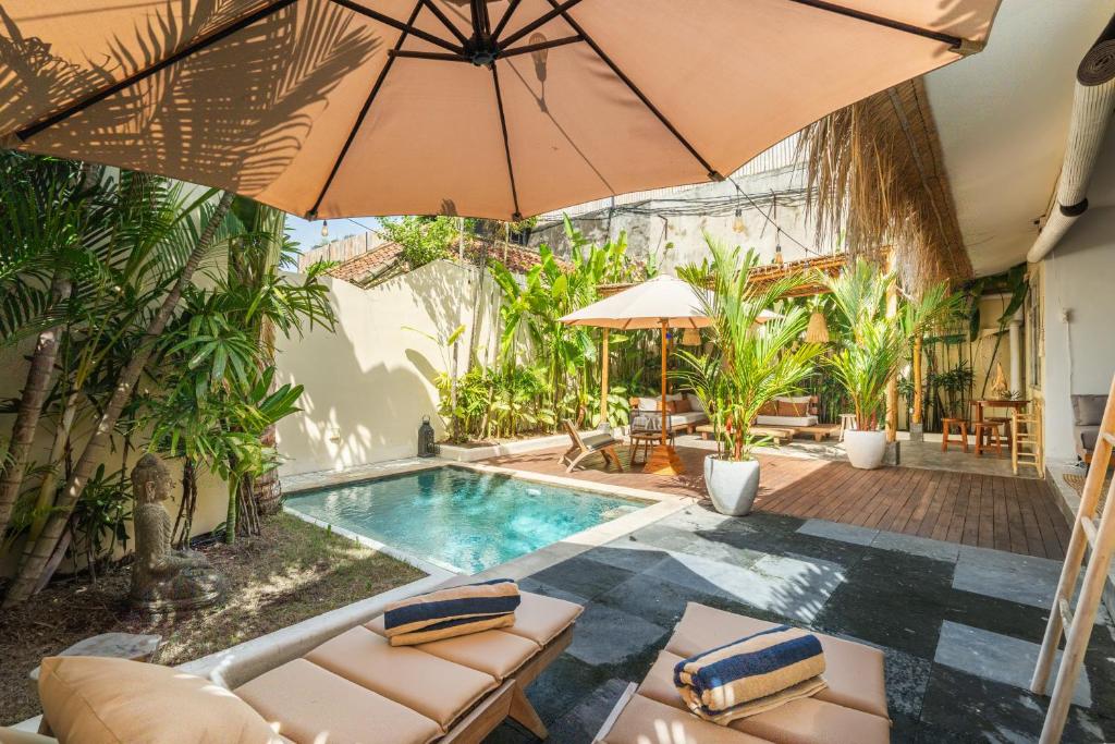 Lovely 1 BR villa walking distance to the beach Lovely 1 BR villa walking distance to the beach