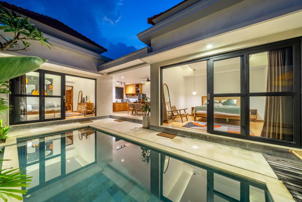 Lekatica- 2BR Paradise Villa with Expansive Pool Lekatica- 2BR Paradise Villa with Expansive Pool