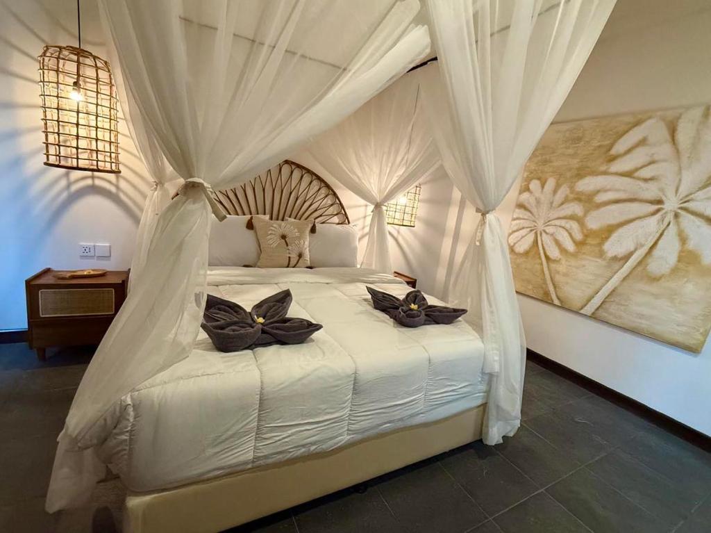 Villa AYLA - Legian - 5 Bedrooms - 5 Bathrooms Villa AYLA - Legian - 5 Bedrooms - 5 Bathrooms