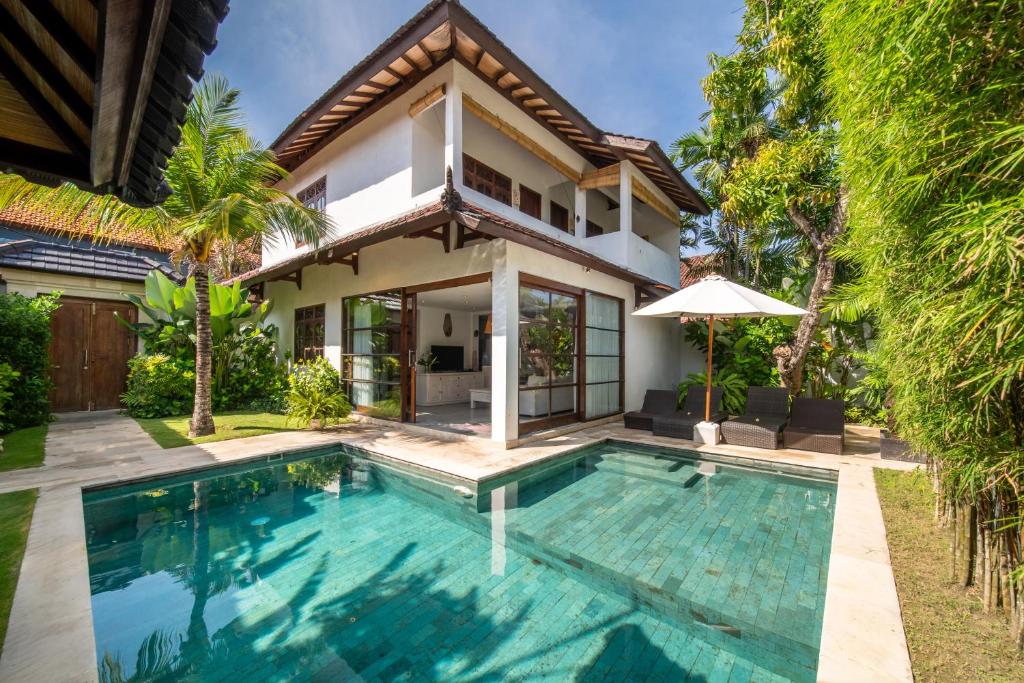 Villa Bewa by Villa Finder Villa Bewa by Villa Finder